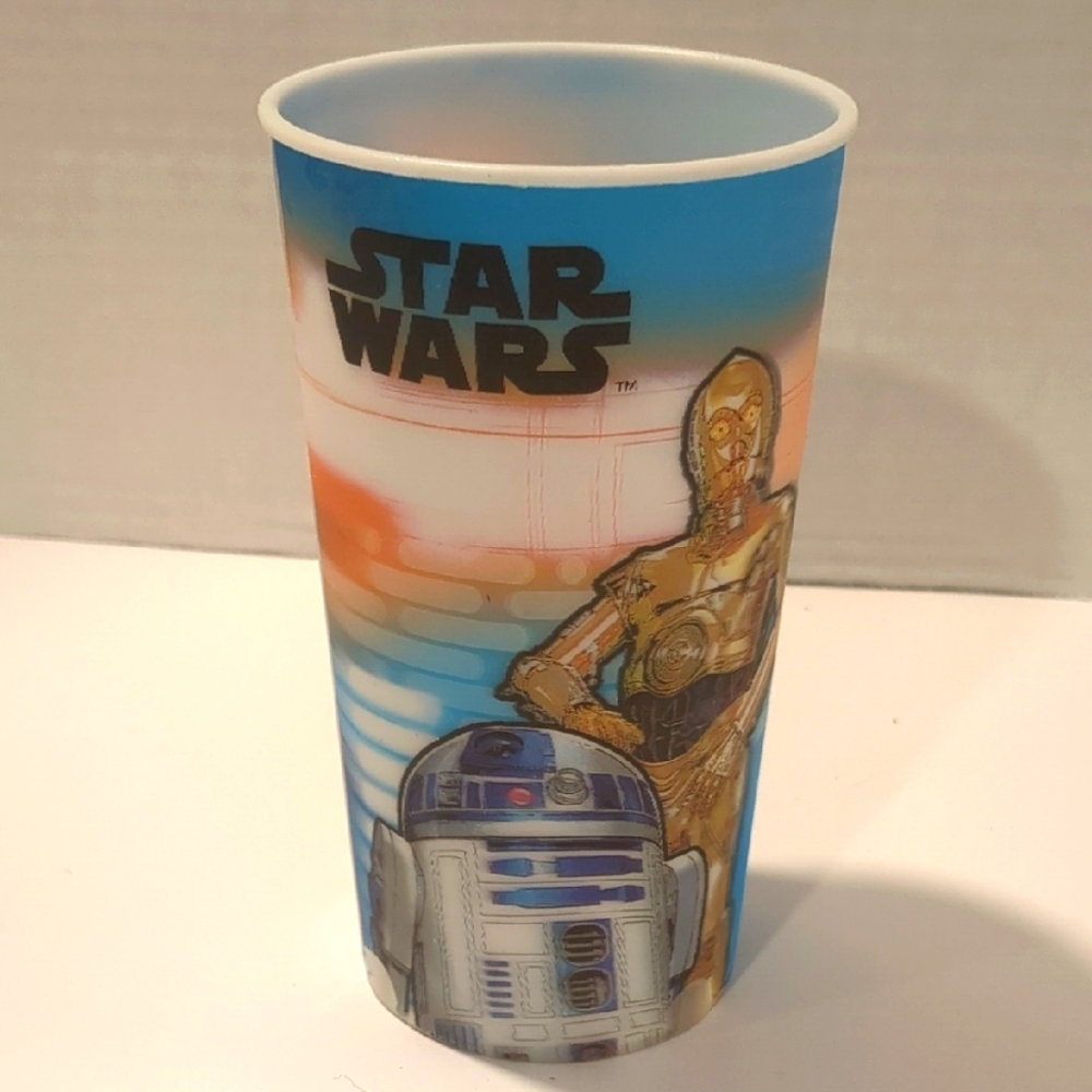 Star Wars R2-D2 and C-3PO Hologram Cup